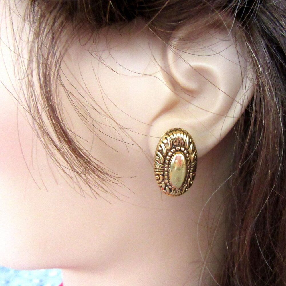 PREMIER DESIGN gold tone oval earrings - convertible clip-on OR pierced!!